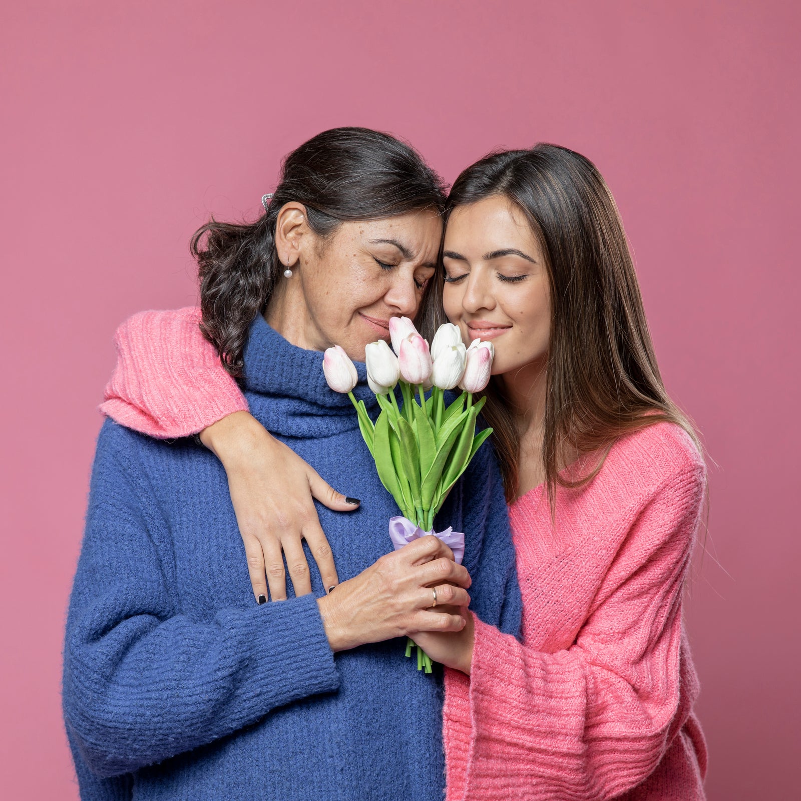 Gifts for Mom: When Is Mother’s Day in Canada?