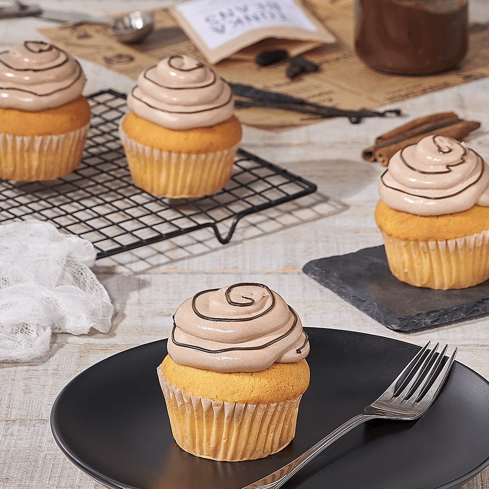 Vanilla Cupcake With Hazelnut Frosting, cake gift, cake, dessert gift, dessert, cupcake gift, cupcake