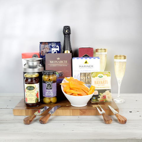 All A Board Champagne Gift Basket, champagne gift baskets, kosher gift baskets, gourmet gift baskets, gift baskets, Jewish holiday gift baskets, Purim gift baskets, Shabbat gift baskets, Passover gift baskets