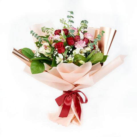 Mixed red and white rose bouquet, Same Day Toronto Delivery